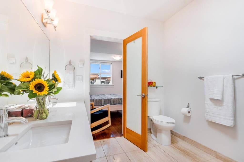 Cedar Hill Sunlit Stay - Bright Spacious & Modern 維多利亞 外观 照片