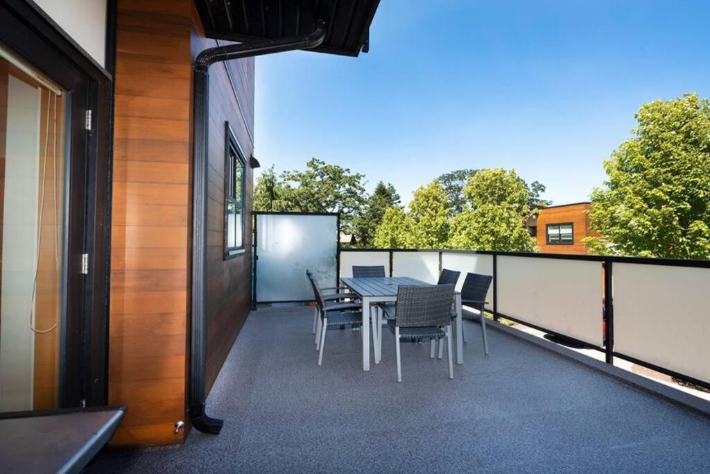 Cedar Hill Sunlit Stay - Bright Spacious & Modern 維多利亞 外观 照片